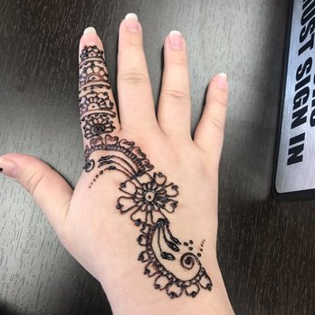 DS Threading & Salon - The henna Sena did for me after I enquired about it. I came in for the eyebrows and left with a work of art. - Eyebrow Services Near Me - West Chester Township, Ohio DS Threading & Salon - The henna Sena did for me after I enquired about it. I came in for the eyebrows and left with a work of art. - Eyebrow Services Near Me - West Chester Township, Ohio