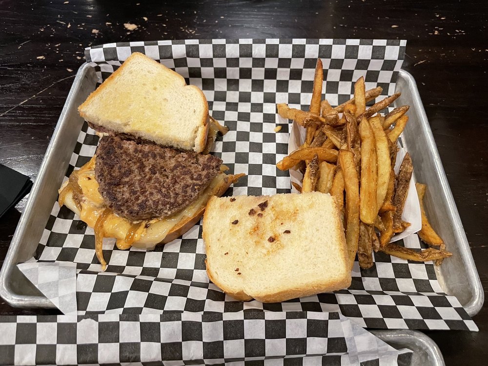 BROAD STREET BURGER 92 Photos & 150 Reviews 111 E Broad St