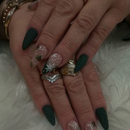 Love my Christmas nails