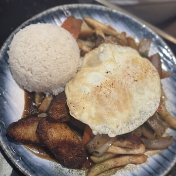 CVI.CHE 105 - Lomo saltado - Peruvian Near Me - Coral Gables, Florida
