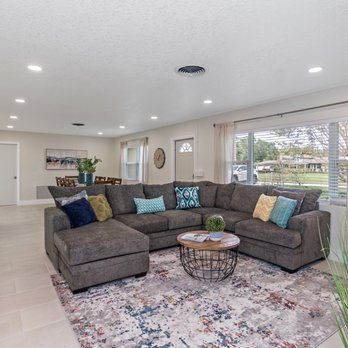 Interior Decor By Maggie - Living space - Home Staging Near Me - Orlando, Florida