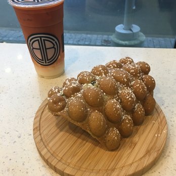The Bubble Tea Shop - Thai Red Tea w/ Mango Pudding & Matcha Red Bean Egg Waffle - Bubble Tea Near Me - Vancouver, British Columbia