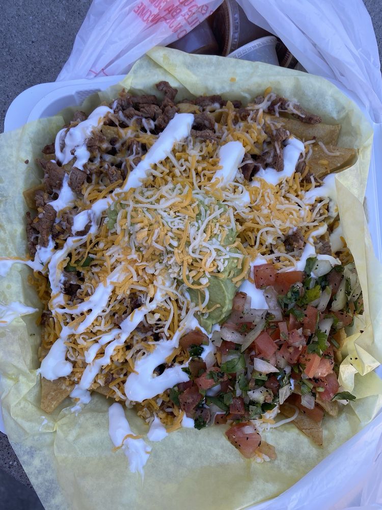 Dos Vaqueros Mexican Food