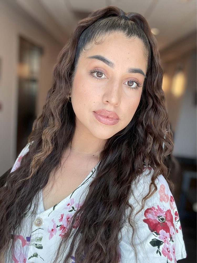 Defined Artistry Logo