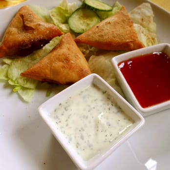 Restaurant Taj - Gemüse-Samosa (Nr. 16) | aufgenommen im November 2013 - Indian Near Me - Hersbruck, BY