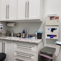 Siperstein Dermatology Group - Examination room