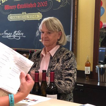 Stephen & Walker - This woman is a racist. - Wine Tasting Room Near Me - Healdsburg, California Stephen & Walker - This woman is a racist. - Wine Tasting Room Near Me - Healdsburg, California