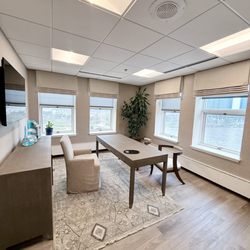 Plastic Surgery Associates - Plastic Surgery Associates offers consultations in a luxurious private setting.