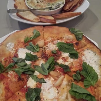 Timo Wine Bar - Spinach and artichoke dip and the margharita pizza - Tapas/Small Plates Near Me - Phoenix, Arizona Timo Wine Bar - Spinach and artichoke dip and the margharita pizza - Tapas/Small Plates Near Me - Phoenix, Arizona