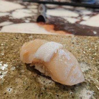 Oru - Hotate Nigiri - Sushi Bars Near Me - Houston, Texas