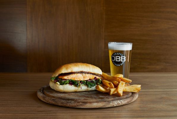 Drafts Burger Bar by null