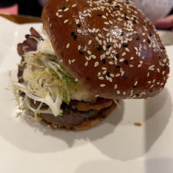 Gordon Ramsay Burger Las Vegas - Truffle - Burgers Near Me - Las Vegas, Nevada