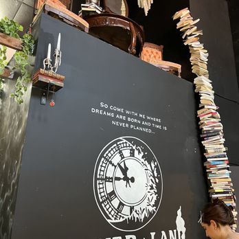 NEVERLAND COFFEE BAR - Updated September 2024 - 3140 Photos & 1060