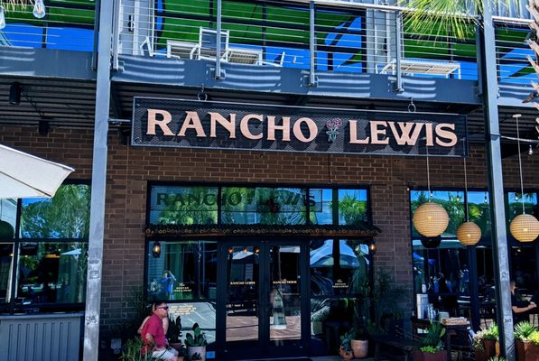 Rancho Lewis by null