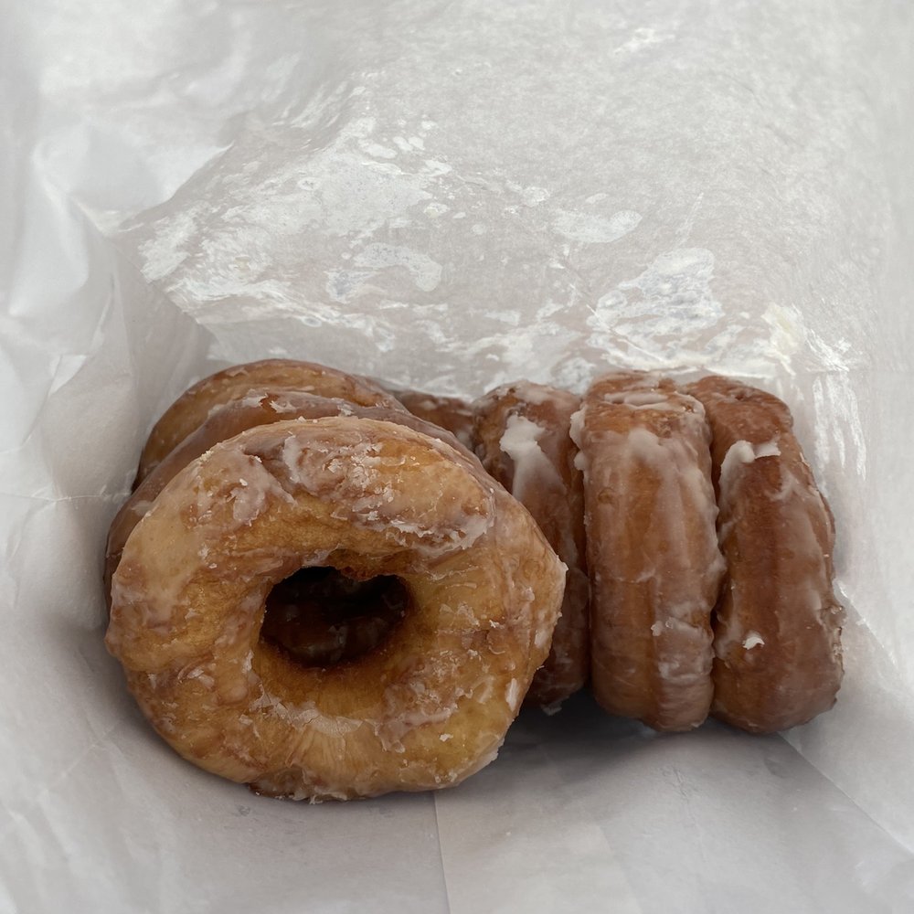 Cabrera Bakery - Donuts - Bakeries Near Me - Robstown, Texas