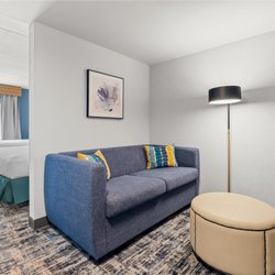 Hilton Garden Inn Gainesville - Guest room