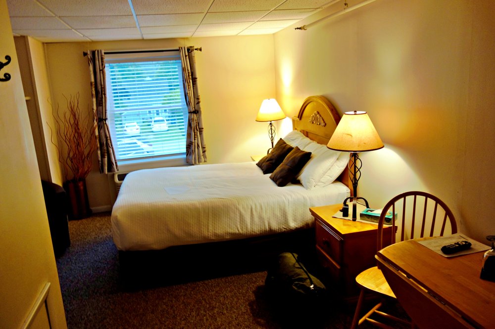 HOTEL FRANKFORT & RESTAURANT Updated November 2024 61 Photos & 45