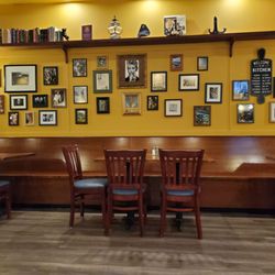 The Crown & Fiddle Pub and Kitchen