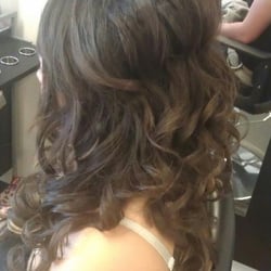 Salon Rouge - Prom