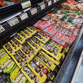 KP Asian Market - Frozen kimbap and other items - International Grocery Near Me - Oakland, California