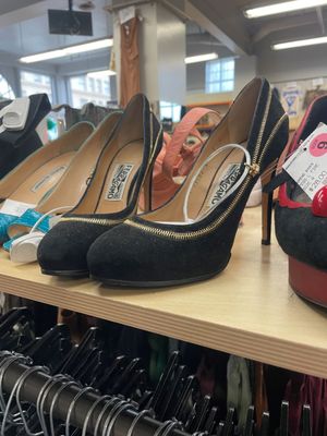 Crossroads Trading by null