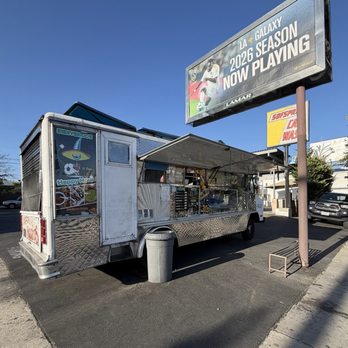 El Pique - Food truck - Food Trucks Near Me - Highland Park, California