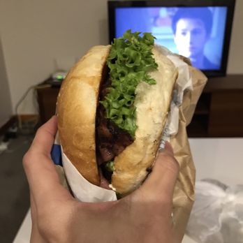 Fergburger - Burgers Near Me - Queenstown, OTA