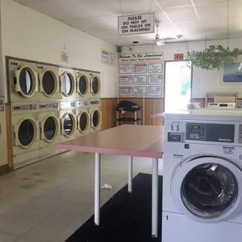 Main Street Laundromat - Inside view - Laundromat Near Me - Niagara Falls, Ontario Main Street Laundromat - Inside view - Laundromat Near Me - Niagara Falls, Ontario