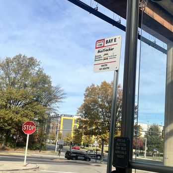 George Washington's Mount Vernon - Bus stop - Museums Near Me - Mount Vernon, Virginia