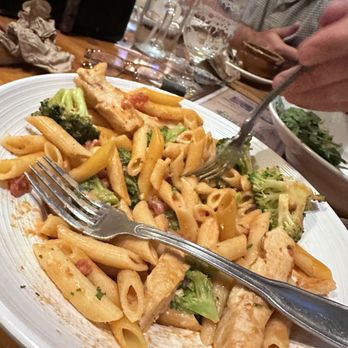 Moosejaw Pizza & Dells Brewing - pasta YUMMY - Pizza Near Me - Wisconsin Dells, Wisconsin