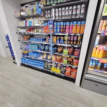 WHSmith - Chips - Convenience Stores Near Me - London, XGL