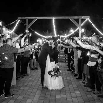 The Hidden Barn Venue - Saloon/cocktail area - Venues & Event Spaces Near Me - Apopka, Florida