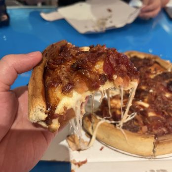 Giordano's - Bbq bacon chicken deep dish - Pizza Near Me - Chicago, Illinois