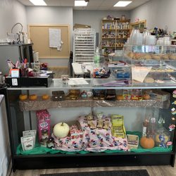 BeBe's Cupcakery - Checkout counter