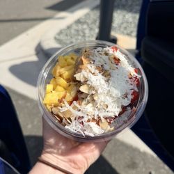 Fresh Fruta bowls - Carolina Beach