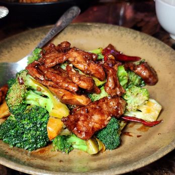 Mott 32 - Wagyu beef and broccoli - Chinese Near Me - Las Vegas, Nevada Mott 32 - Wagyu beef and broccoli - Chinese Near Me - Las Vegas, Nevada
