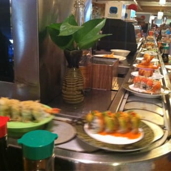 Sushi Sumo - Rotating bar - Sushi Bars Near Me - Gardena, California
