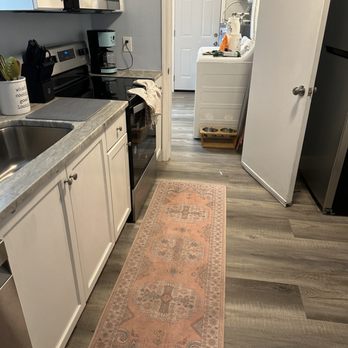 Aliny Cleaning Services - Home Cleaning Near Me Aliny Cleaning Services - Home Cleaning Near Me