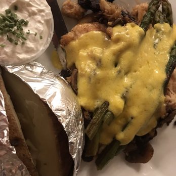 Cobblestone Creek Dining & Banquet - a plate of food - Breakfast & Brunch Near Me - Brillion, Wisconsin