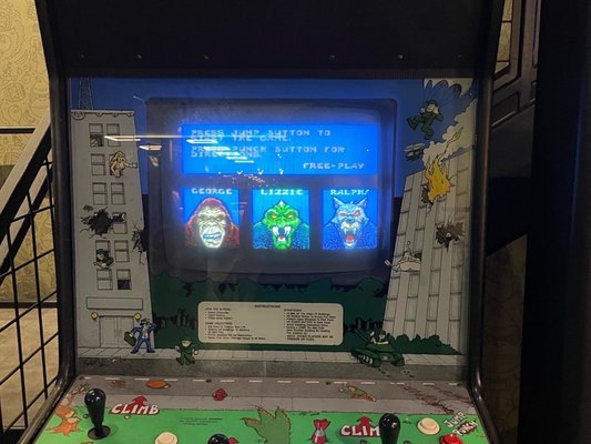 16-Bit Bar+Arcade by null