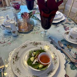 Mountain Oaks Manor - Salad starter during tea