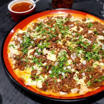 Vaquero Y Mar - Birria pizza - Mexican Near Me - Ventura, California