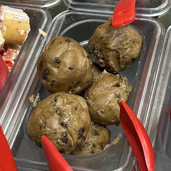 Sugar Berry Frozen Yogurt - OVER $16 dollars for 2 of these!! The dough balls tasted like they were 3 years old. This is how you lose customers.... - Ice Cream & Frozen Yogurt Near Me - Lansing, Michigan