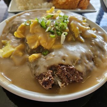 Kiawe Island Bistro - Loco moco baker - Hawaiian Near Me - Vancouver, Washington