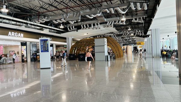 Los Cabos International Airport by null