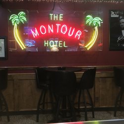 Montour Hotel and Lounge