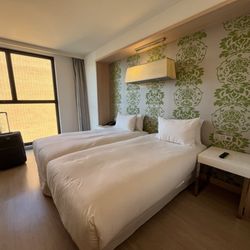 DoubleTree by Hilton Hotel Girona - Bedroom