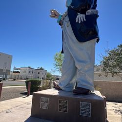 Hobo Joe Statue