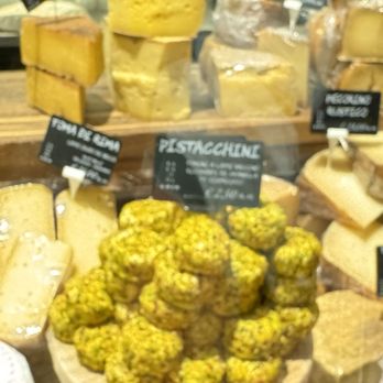 La Casera - Market - Cheese Shops Near Me - Pallanza, VB