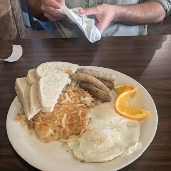 Conifer Cafe - Breakfast plate with sausage links and toast - American Near Me - Conifer, Colorado